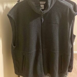 Columbia vest